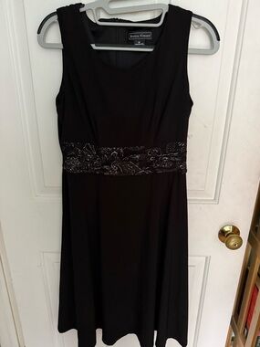 Jessica Howard Black Sleeveless A-Line Dress with Beaded Waistband